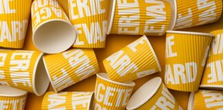 Jak okleić plastiki w motocyklu?