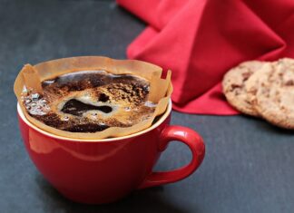 Czy można nasączyć filtr powietrza olejem silnikowym?