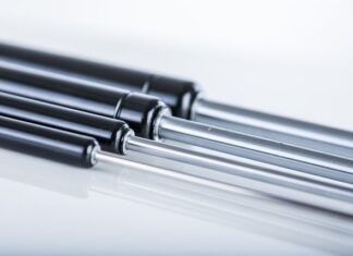 Jak dolać olej do siłownika hydraulicznego? Jak dolać olej do siłownika hydraulicznego?